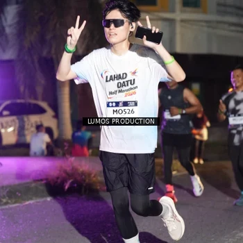 Runner Photo 7986692