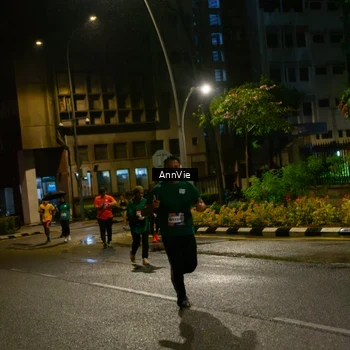 Runner Photo 7986695