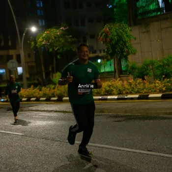 Runner Photo 7986698