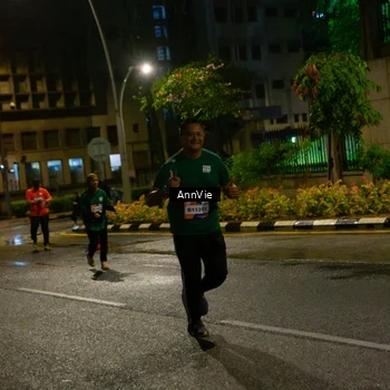 Runner Photo 7986699