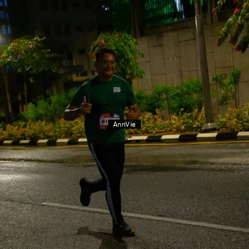 Runner Photo 7986701