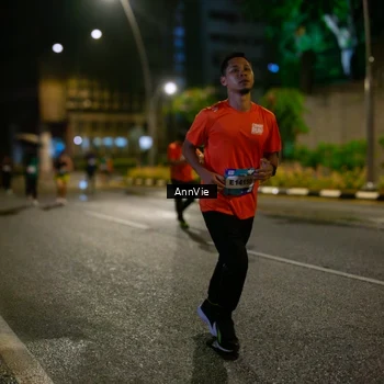 Runner Photo 7986711