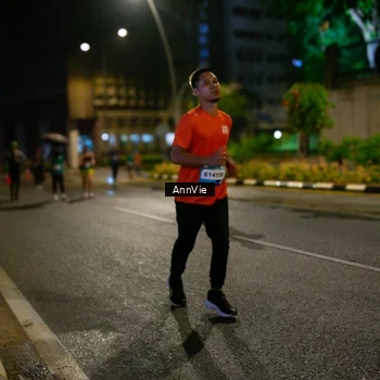 Runner Photo 7986715