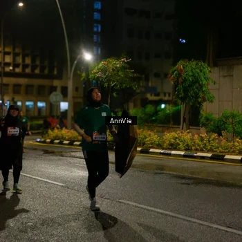 Runner Photo 7986725