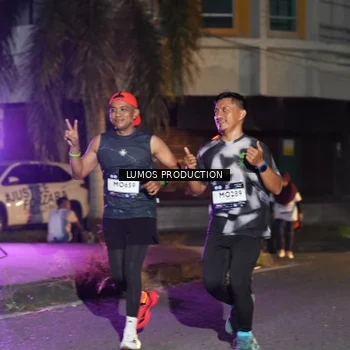 Runner Photo 7986727