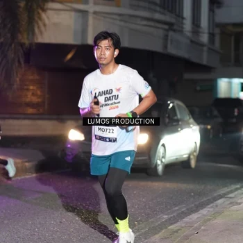 Runner Photo 7986757