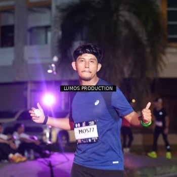 Runner Photo 7986840
