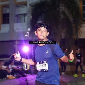 Runner Photo 7986841