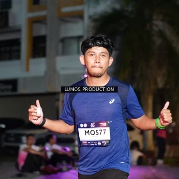 Runner Photo 7986843