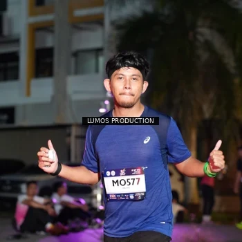 Runner Photo 7986844