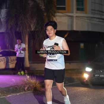 Runner Photo 7986884