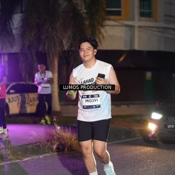 Runner Photo 7986885