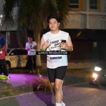 Runner Photo 7986890