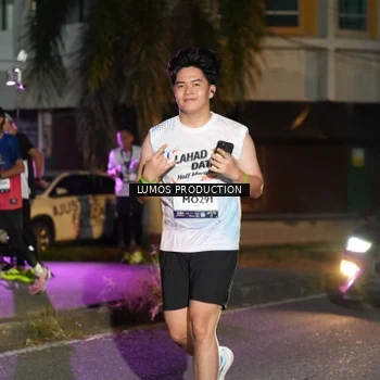 Runner Photo 7986892