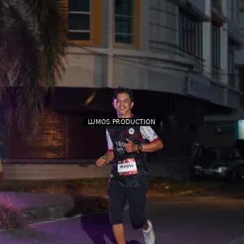Runner Photo 7986949