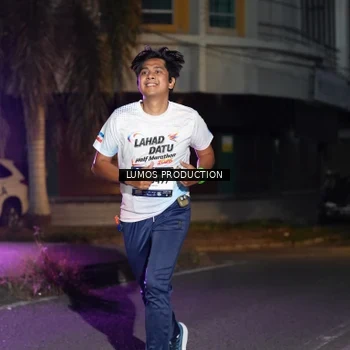 Runner Photo 7987017