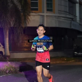 Runner Photo 7987042