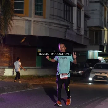 Runner Photo 7987058