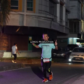 Runner Photo 7987062