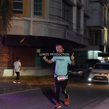 Runner Photo 7987063