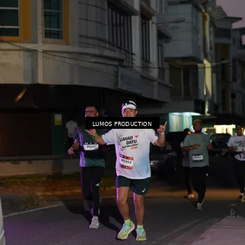 Runner Photo 7987099