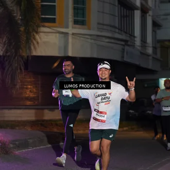 Runner Photo 7987109