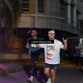 Runner Photo 7987110