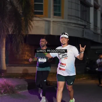 Runner Photo 7987117