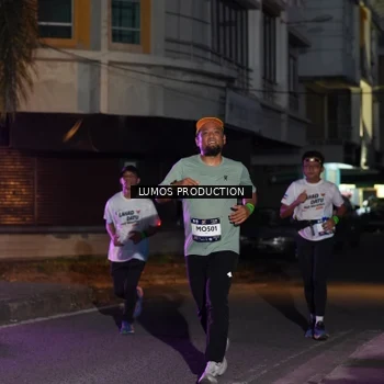 Runner Photo 7987144