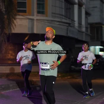 Runner Photo 7987162