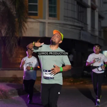 Runner Photo 7987165