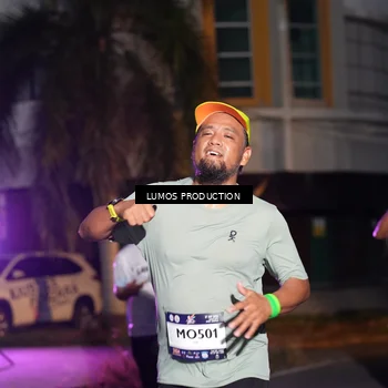 Runner Photo 7987177