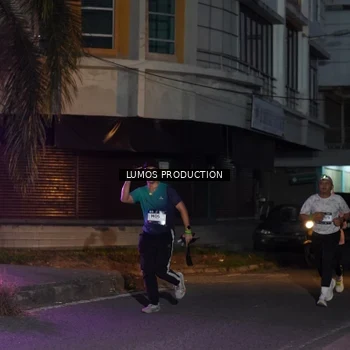 Runner Photo 7987236