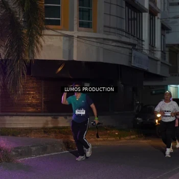 Runner Photo 7987240
