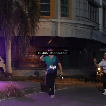 Runner Photo 7987249