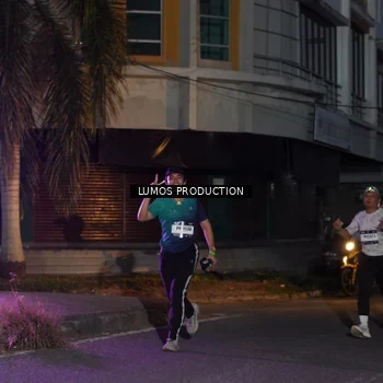 Runner Photo 7987253