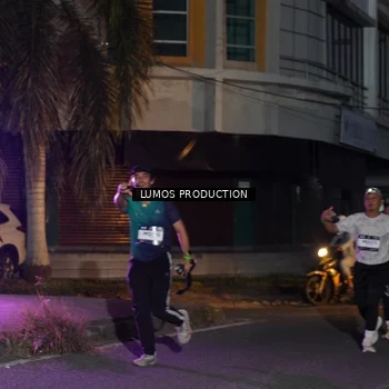 Runner Photo 7987259