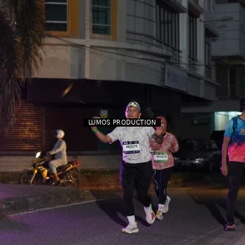 Runner Photo 7987273