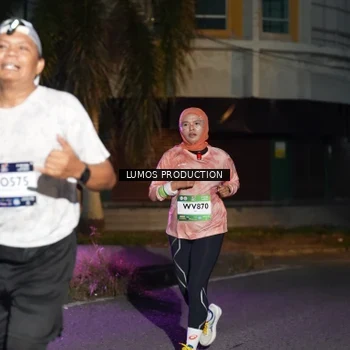 Runner Photo 7987306