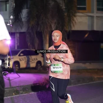 Runner Photo 7987312