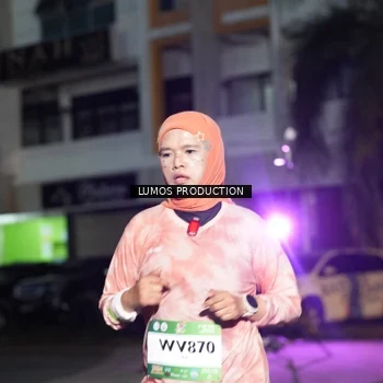 Runner Photo 7987342