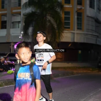 Runner Photo 7987420