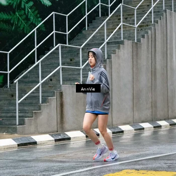 Runner Photo 7987421