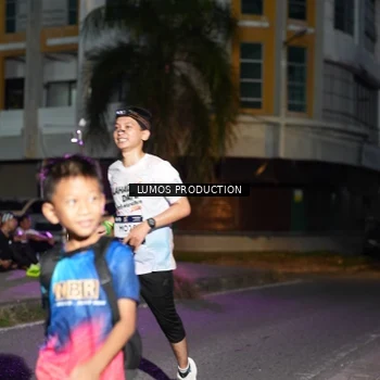 Runner Photo 7987425
