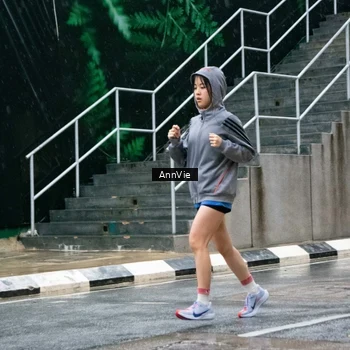 Runner Photo 7987431