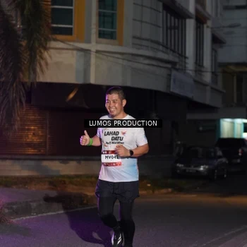 Runner Photo 7987437