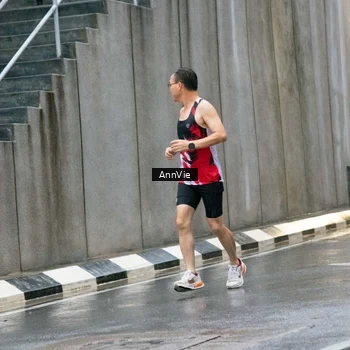 Runner Photo 7987441