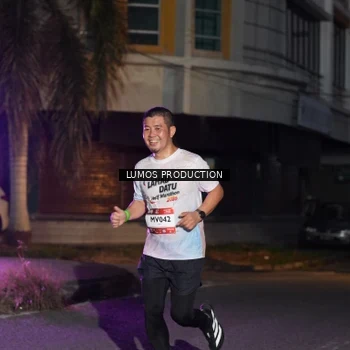 Runner Photo 7987446