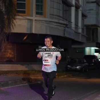 Runner Photo 7987447