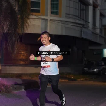 Runner Photo 7987450